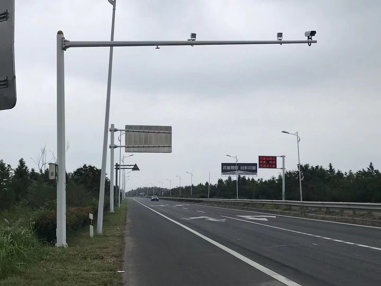 交通監控桿